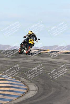 media/Nov-16-2025-Race Pace (Sun) [[8c5fa54630]]/Verified Riders/1-Turns 9 and 10 (925am)/